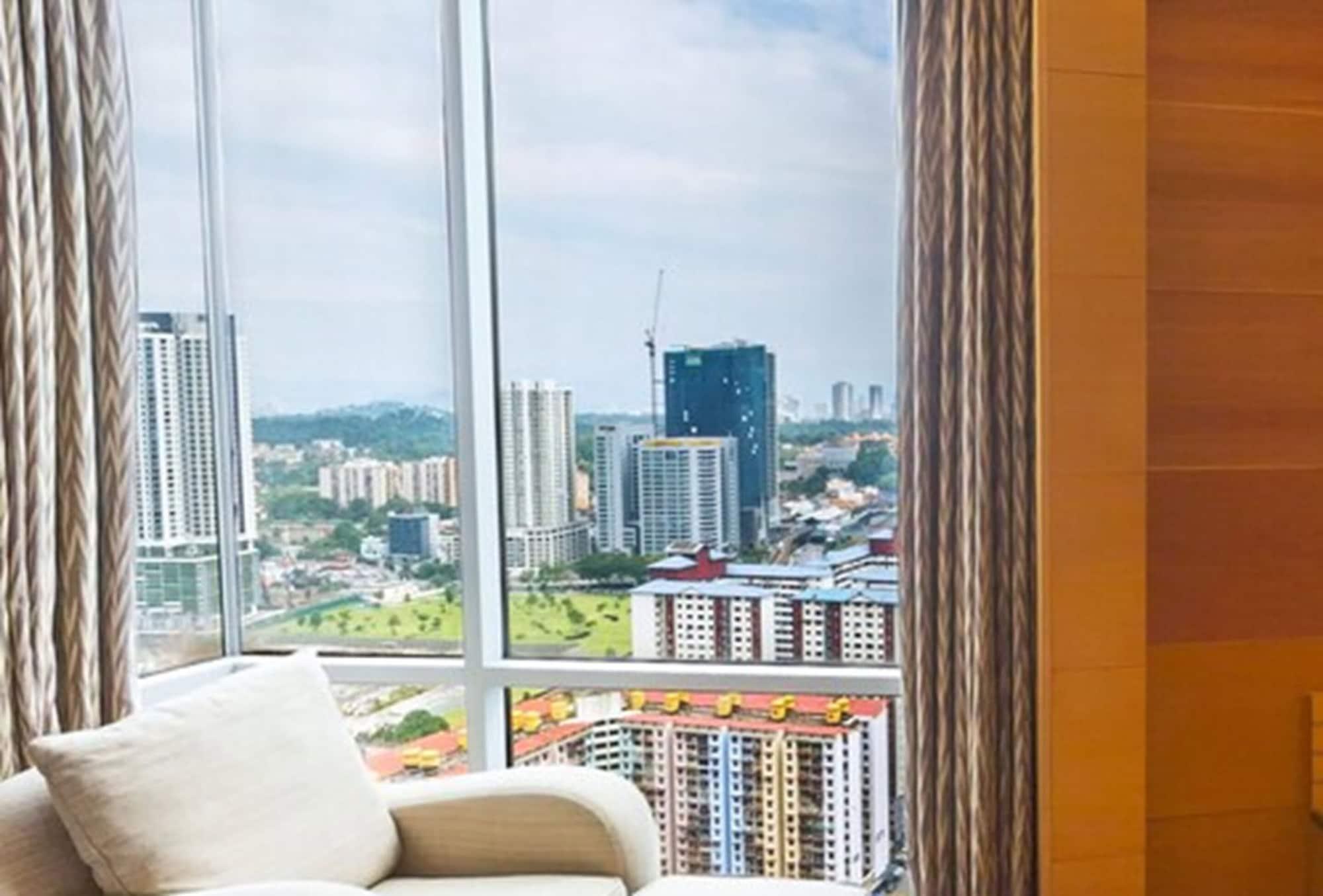 St Giles Gardens Hotel Kuala Lumpur Extérieur photo View from the living room